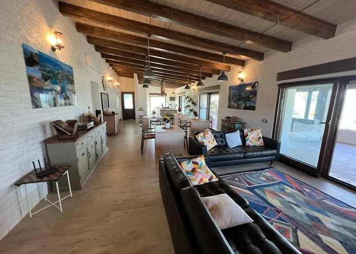 Casa Dei Bulldogs By Interhome Penne